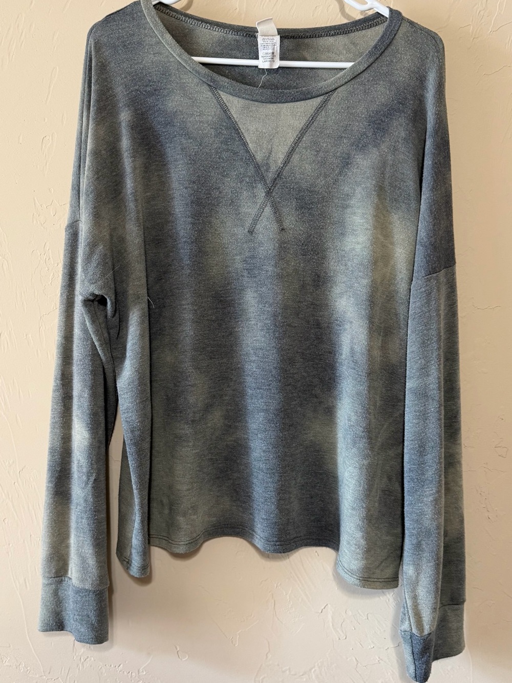 7th Ray Women's Washed Green Tie-Dye Long Sleeve Tee